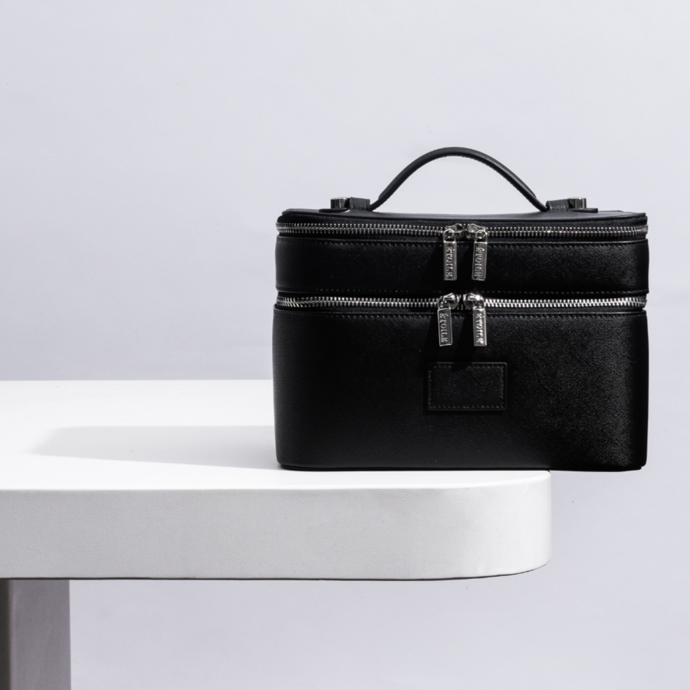 #color_black_silver_hardware